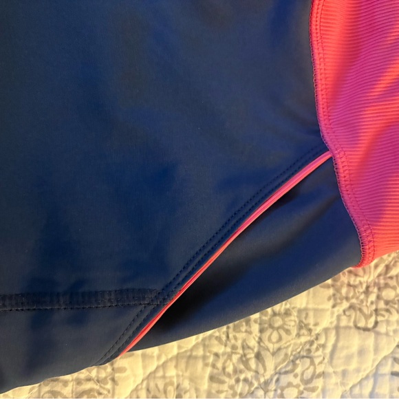 NWT Stylish Navy and Pink Tank Top one shoulder Swim suit and swim shorts - Picture 4 of 8